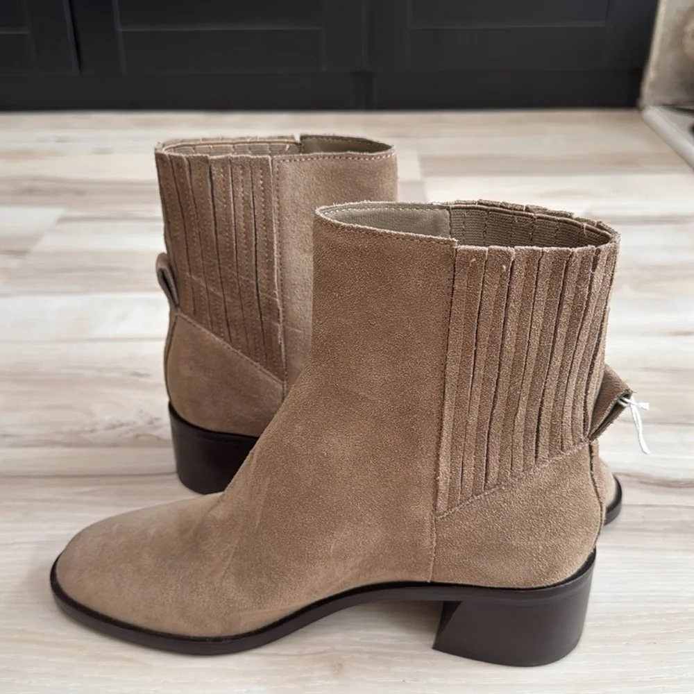 Dolce Vita Linny H2O Waterproof Leather Bootie Taupe Suede Ankle Boots Size 8